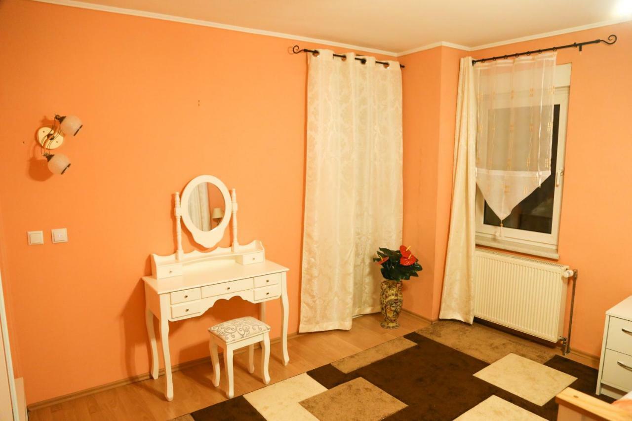 Luxury Brasov Apartment Exterior foto